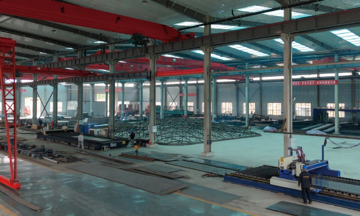信橋鋼結(jié)構(gòu)：20000W激光切割機等大型設(shè)備彰顯實力！(圖2)